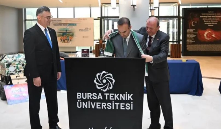 BTSO Başkanı Özer Matlı’dan Bakan Kacır’a yeşil-beyaz jest!
